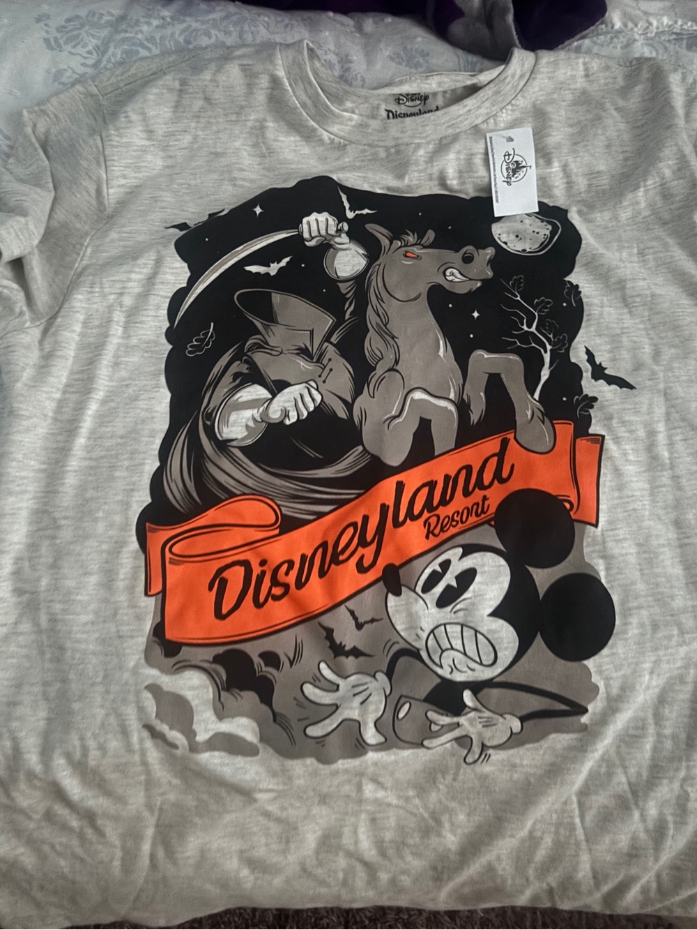 Women’s Short-Sleeve Tee in Light Gray with Orange Banner